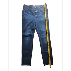 Stylish Blue Denim Jeans​